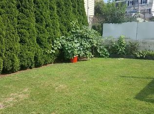 192 Rossiter Ave, Yonkers, NY 10701