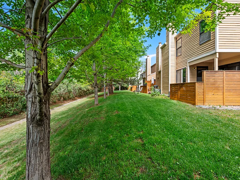 3048 Fulton Cir — Photo 26