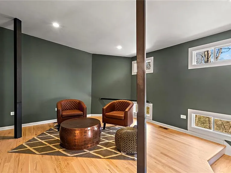 120 Laurel Dr NE — Photo 48