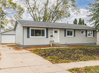 213 Alma Dr NW, Cedar Rapids, IA 52405