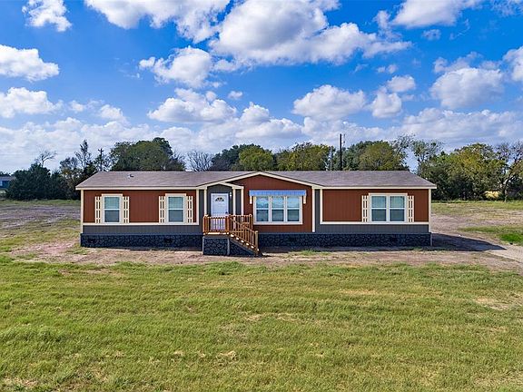 2nd image of 2835 Grays Prairie Ln