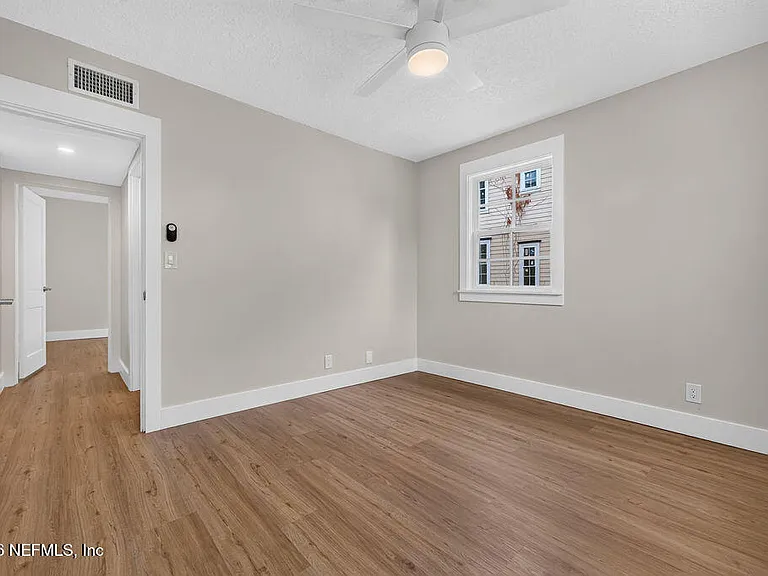 2247 Riverside Ave #3 — Photo 13