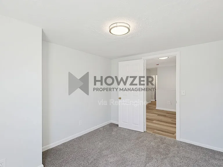 24 Crocker St #A4 — Photo 21