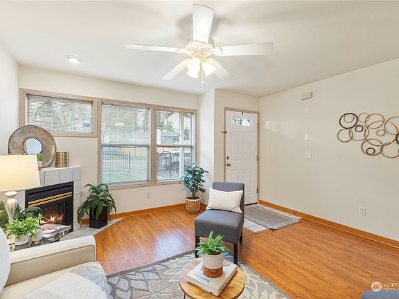 4th image of 5124 Browns Point Boulevard NE #C