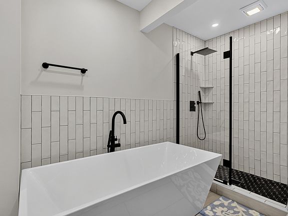 2nd image of 24 Meander Row