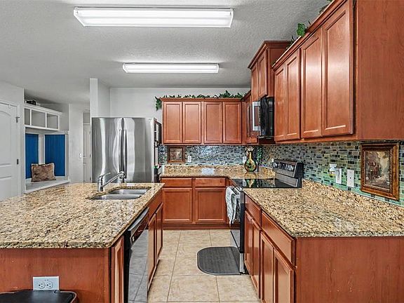 2nd image of 5739 Lacar Way