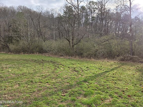 3rd image of 165 Happy Hollow Rd