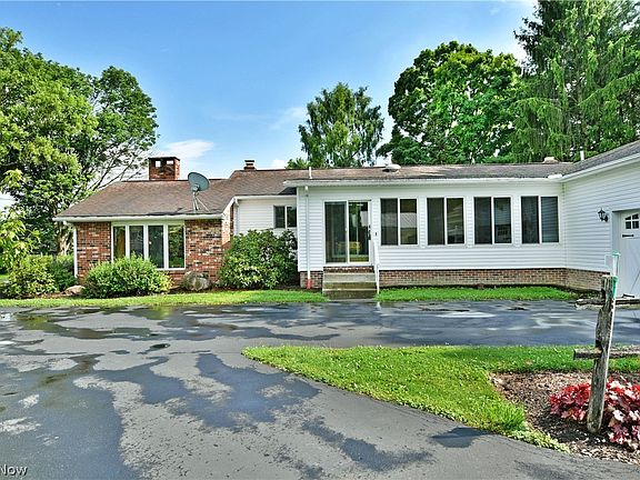3rd image of 9957 Warren Meadville