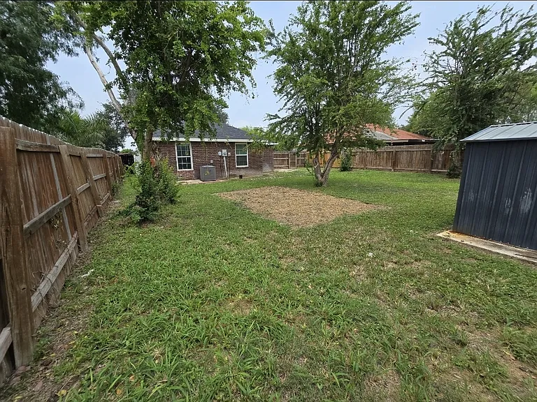 809 W Cardinal Ave — Photo 5
