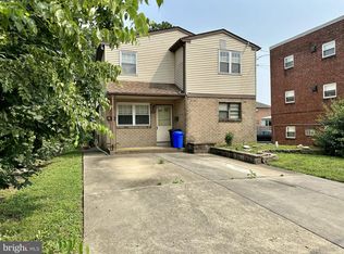 9515 Hoff St, Philadelphia, PA 19115