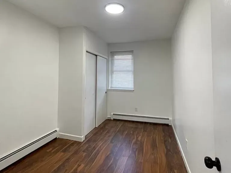 64 Trafford St #6 — Photo 4