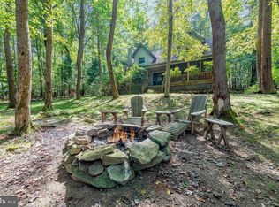 36 Ridgewood Dr, Oakland, MD 21550