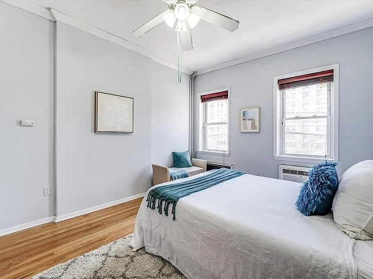 519 Willow Ave #3 — Photo 8