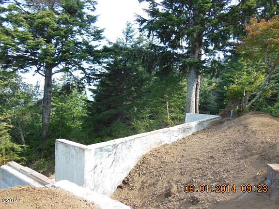 3rd image of 422 Surf View Dr