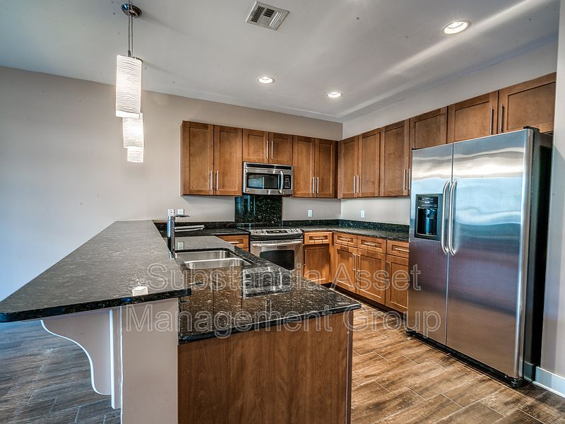 1st image of 444 N Central Ave APT 102