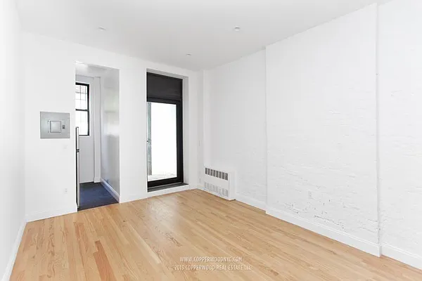 Rented by Copperwood Real Estate | media 10