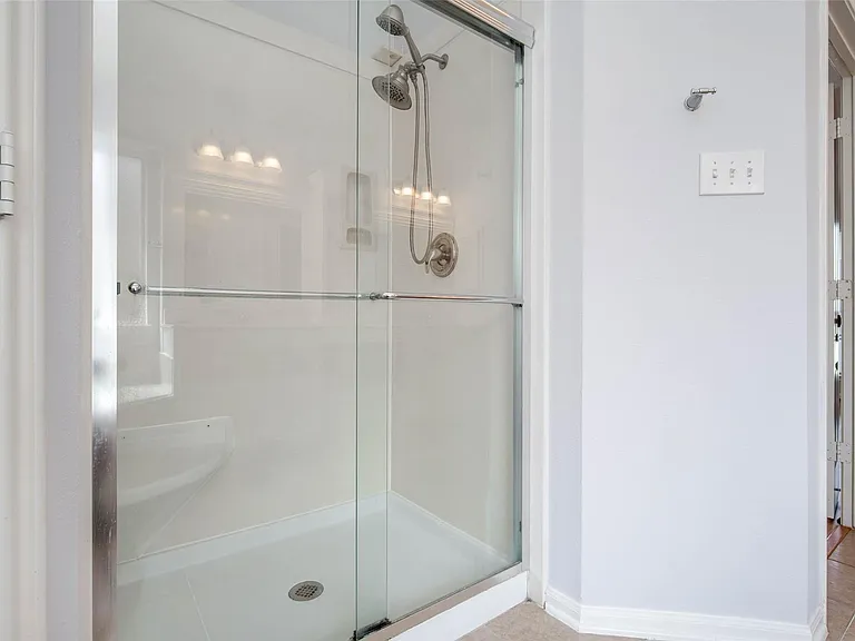 9323 Hillhaven Ct — Photo 28