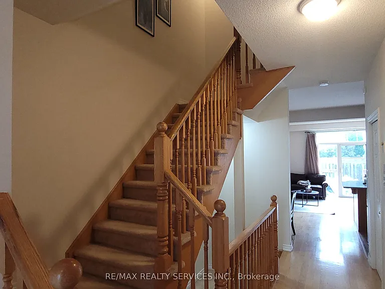 2077 Tovell Dr — Photo 4