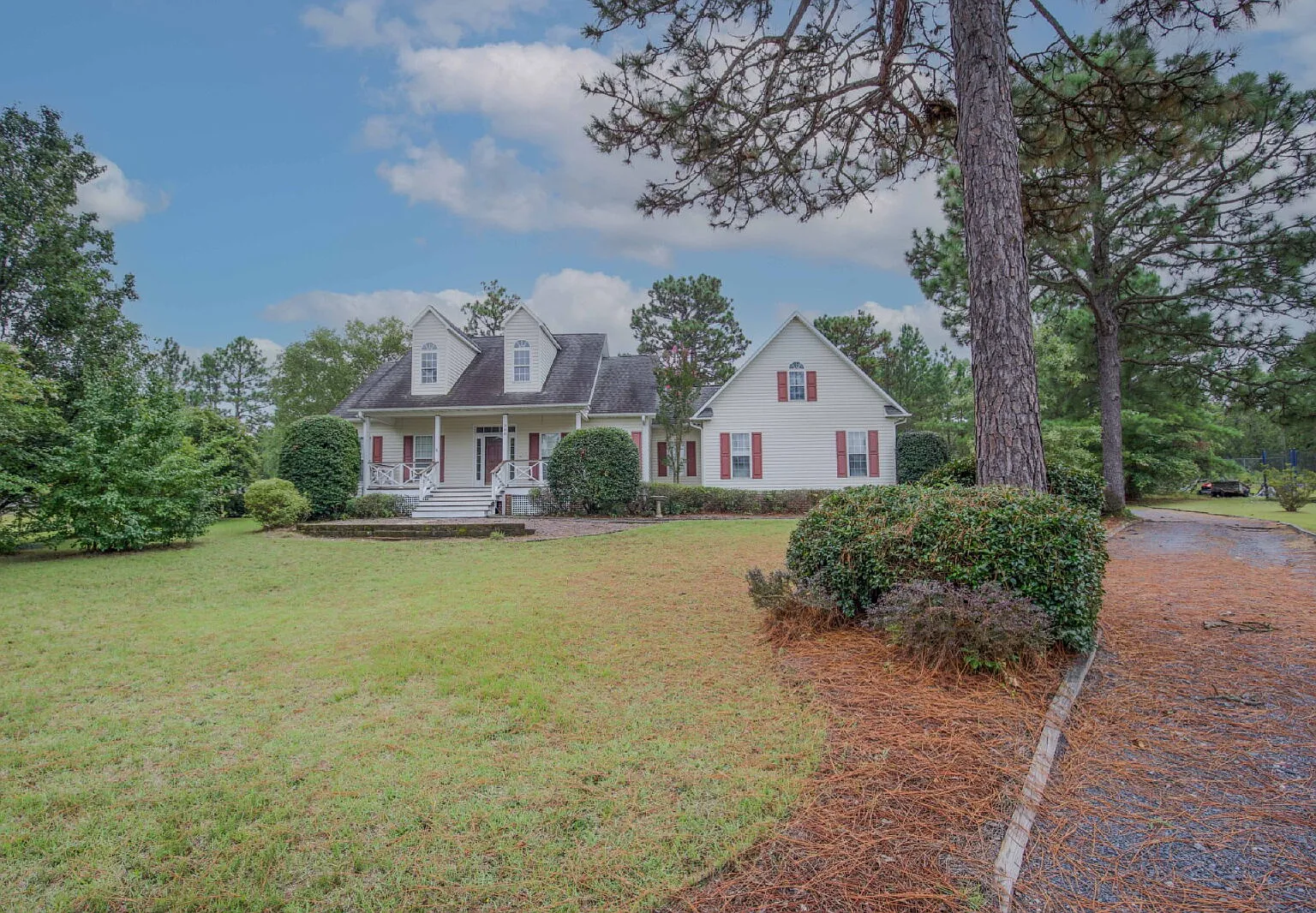 3 bed, 2.5 bath, $2,200 — Photo 1