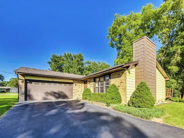 4618 William St, Johnsburg, IL 60051
