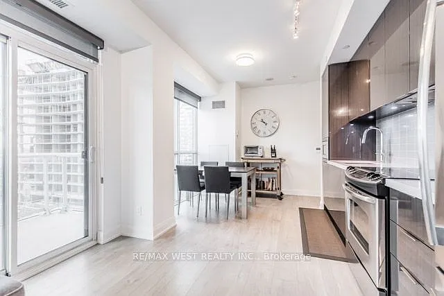 110 Marine Parade Dr #1008 — Photo 17