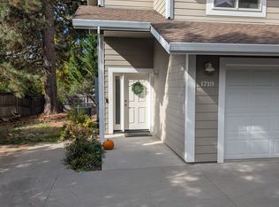 1719 Grant Rd, Mount Shasta, CA 96067