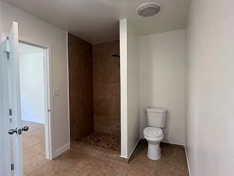 2018 Las Vegas Ave #8 — Photo 13