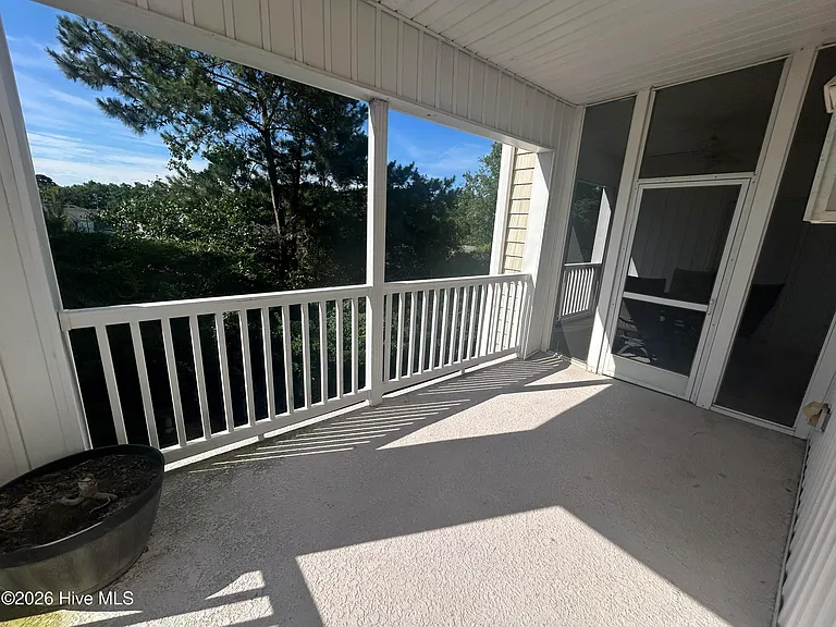 300 Gateway Dr #325 — Photo 21