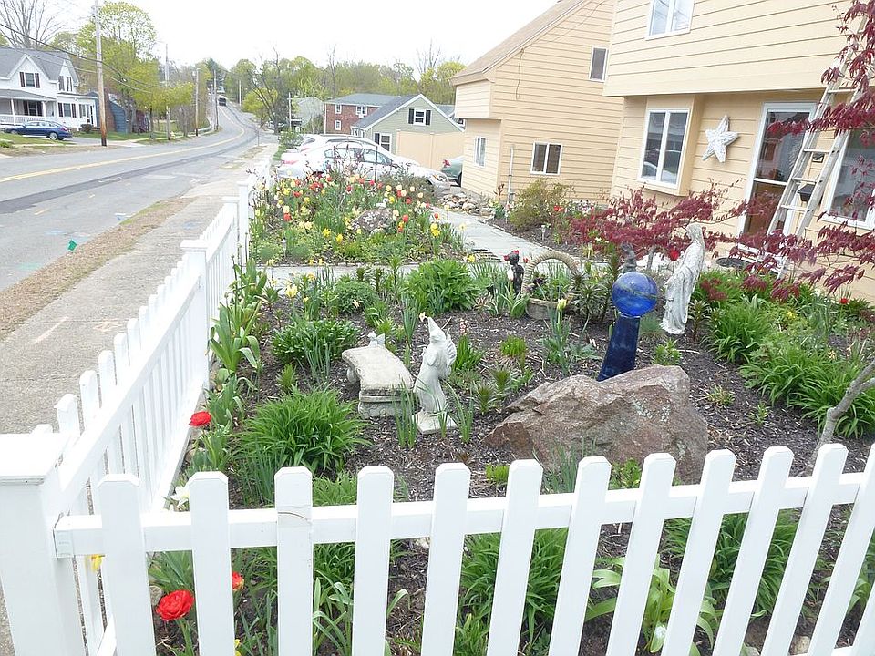 Front flower garden
