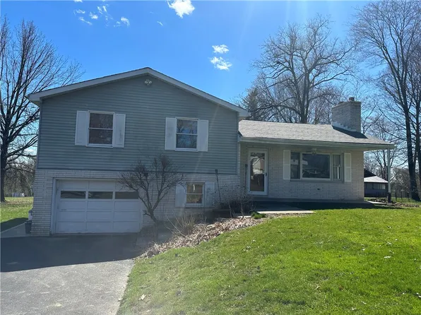 442 Fairgreen Ave, New Castle, PA 16105