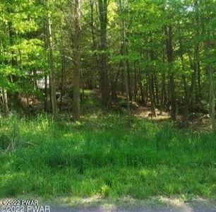 1777 Roamingwood Ct, Lake Ariel, PA, 18436