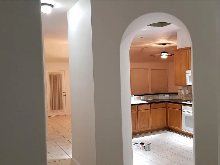 935 Rock Springs Dr — Photo 14