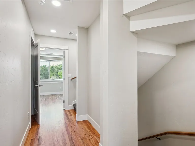 3943 W 12th Ave — Photo 9