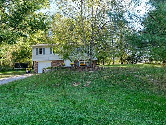 2nd image of 62282 Forestview Dr
