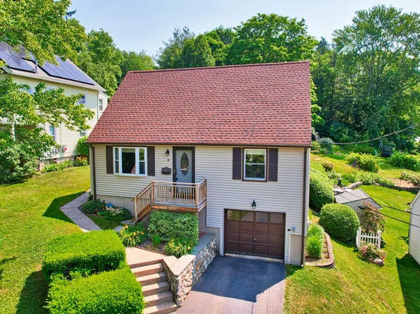 8 Chestnut Street, Plymouth, CT 06786