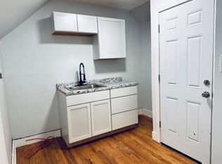 190 6th St #3, Bridgeport, CT 06607