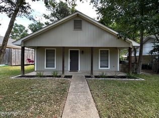 742 Clearmont Dr, Pearl, MS 39208