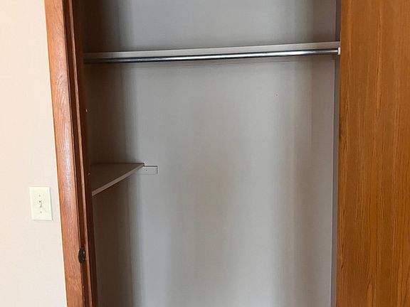 5th image of 3230 Woodman Dr #2D
