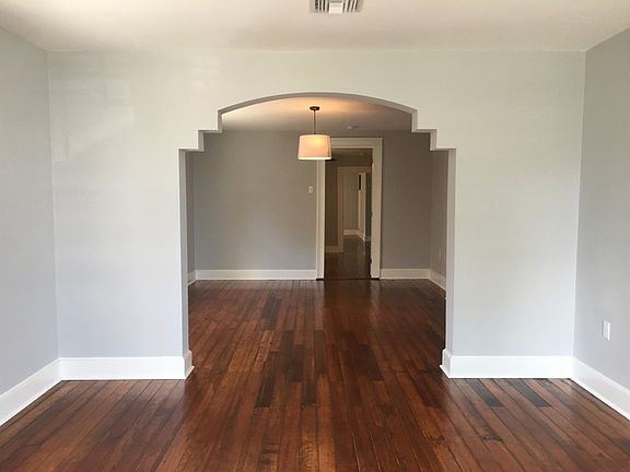 2nd image of 1240 Louisa St