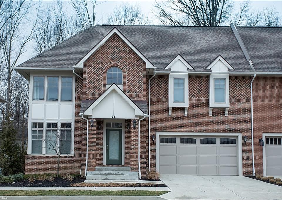 1st image of 38 Ashbourne Dr #38