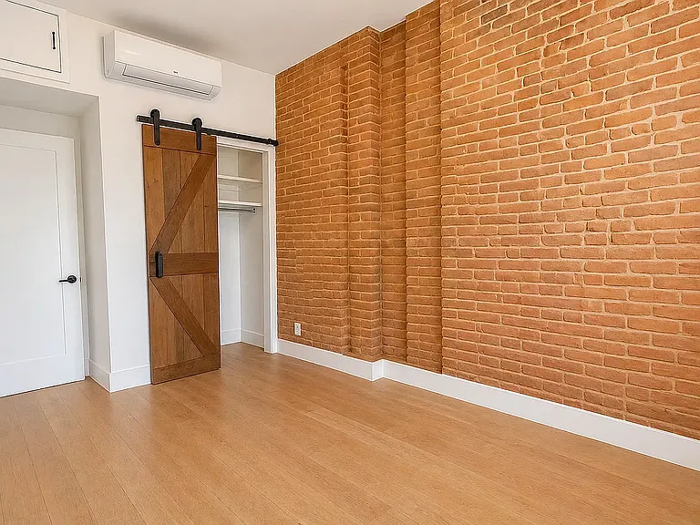 1586 Dekalb Ave #2G — Photo 3