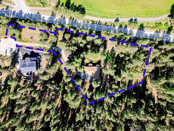 3rd image of 8155 Parkwood Dr
