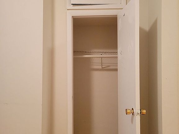 4th image of 1713 2nd Ave #3RS