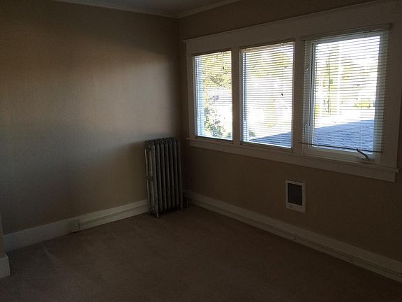 4th image of 225 Grant St APT C