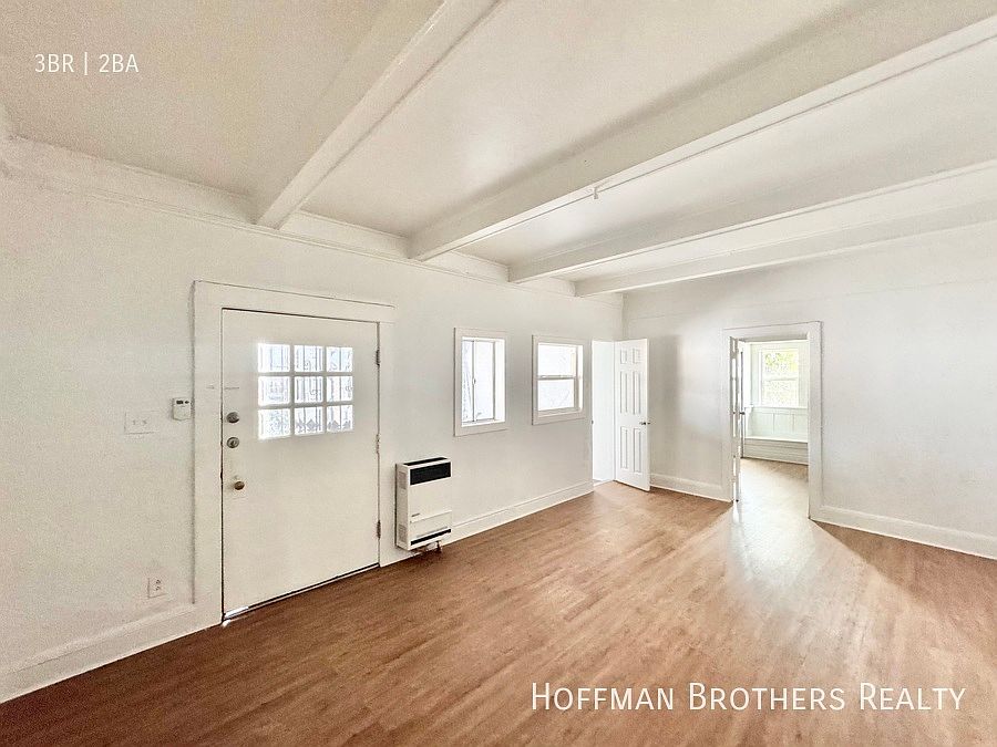 1st image of 617 S Soto St #1