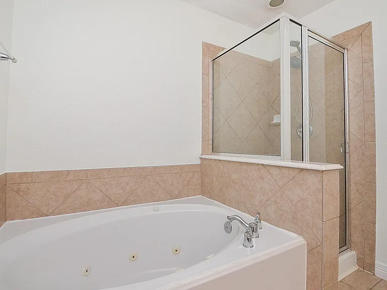 14630 Windwood Park Ln — Photo 15