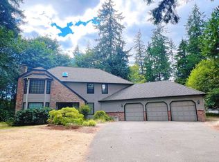 13817 180th Ave NE, Redmond, WA 98052
