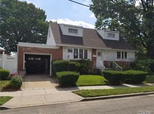 579 Kirkman Ave, Elmont, NY 11003