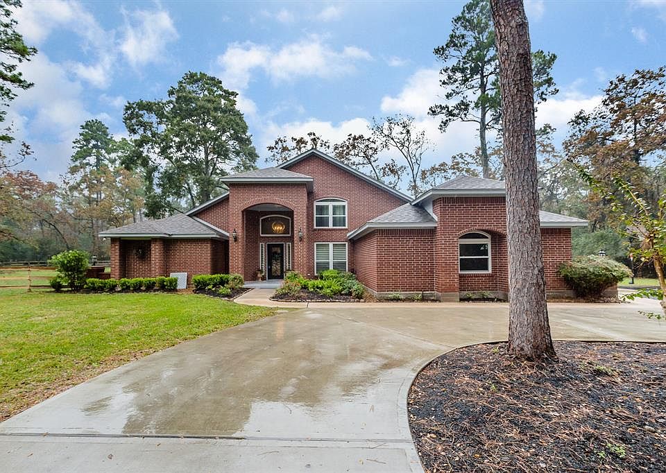 1st image of 8818 Diamante Dr