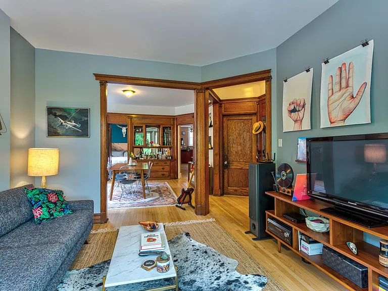 1449 W Foster Ave #2 — Photo 4